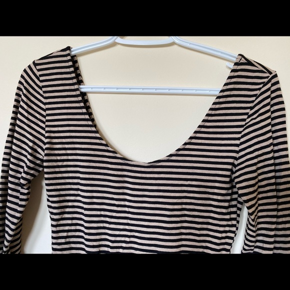 Long sleeve, scoop neck, striped body suit - Picture 2 of 3